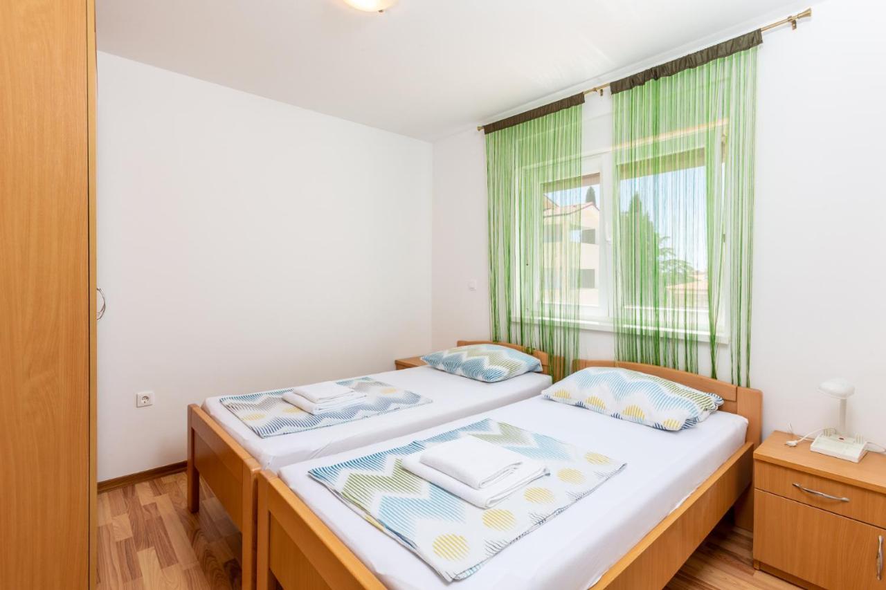 Dragan K1 Hotel Medulin Buitenkant foto