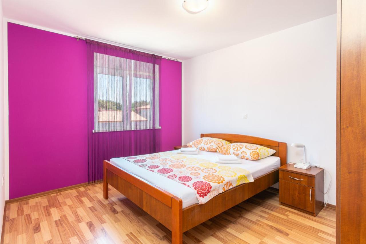 Dragan K1 Hotel Medulin Buitenkant foto